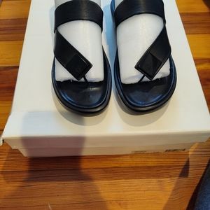 Donald Pliner Sandals